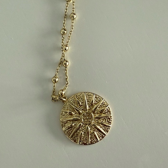 Stunning Ana Luisa necklace - Picture 2 of 3